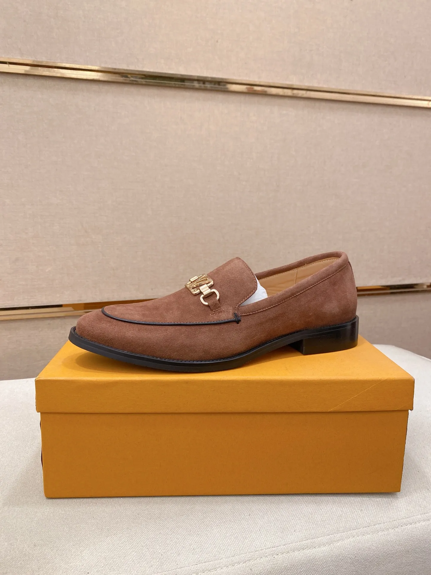 Men's men's shoes 💰 520💰⚡️New models on the market⚡️ Louis Vuitton (Louis Vuitton/LV) casual, business formal wear! Made with pure Italian craftsmanship, the upper is made of first-layer cowhide, which is full of texture! The lining is cowhide and the original rubber leather shoe outsole. The style is atmospheric and comfortable! Positive code 38-44